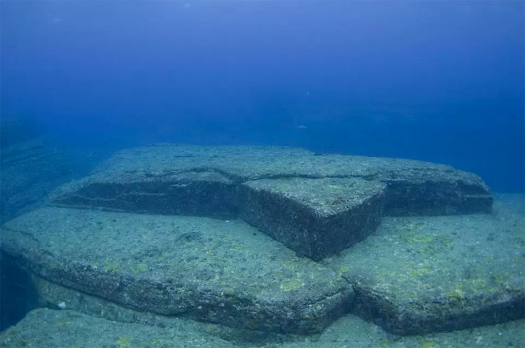 Nadie sabe cómo estas ruinas submarinas conocidas como la "Atlántida de Japón" llegaron allí