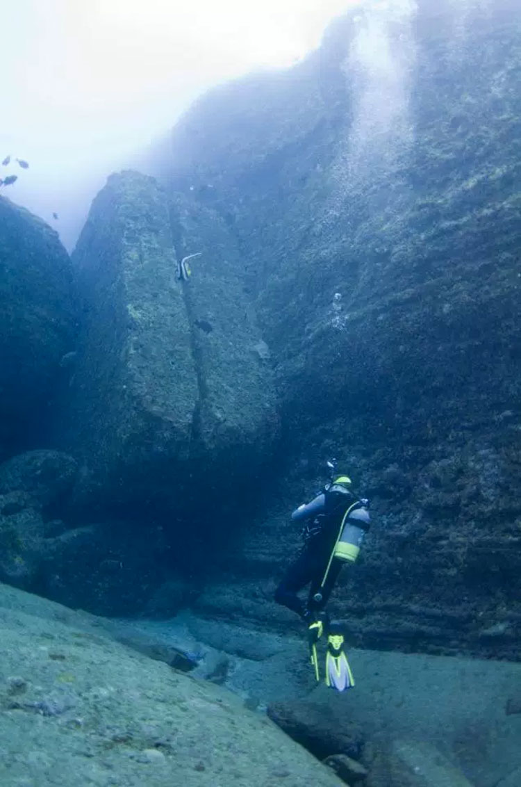 Nadie sabe cómo estas ruinas submarinas conocidas como la "Atlántida de Japón" llegaron allí