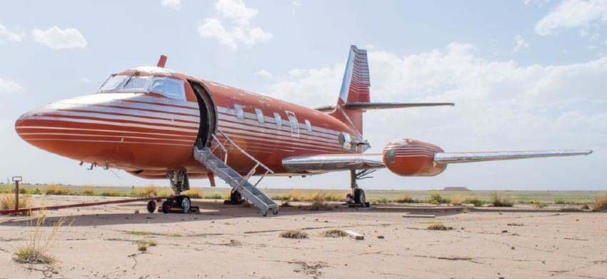 Se ha puesto a la venta el avión privado de Elvis Presley y su interior es absolutamente increíble