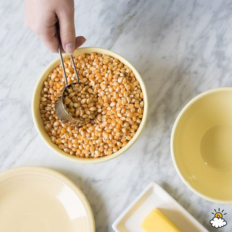 Aprende cómo hacer palomitas más baratas y más sanas con esta técnica de microondas