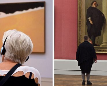 Este fotógrafo espera en el museo para emparejar obras de arte con visitantes. ¡El resultado es genial!