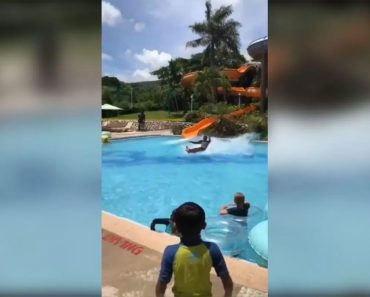 ¿Es real? El vídeo viral del chico del tobogán de agua que desconcierta a Internet